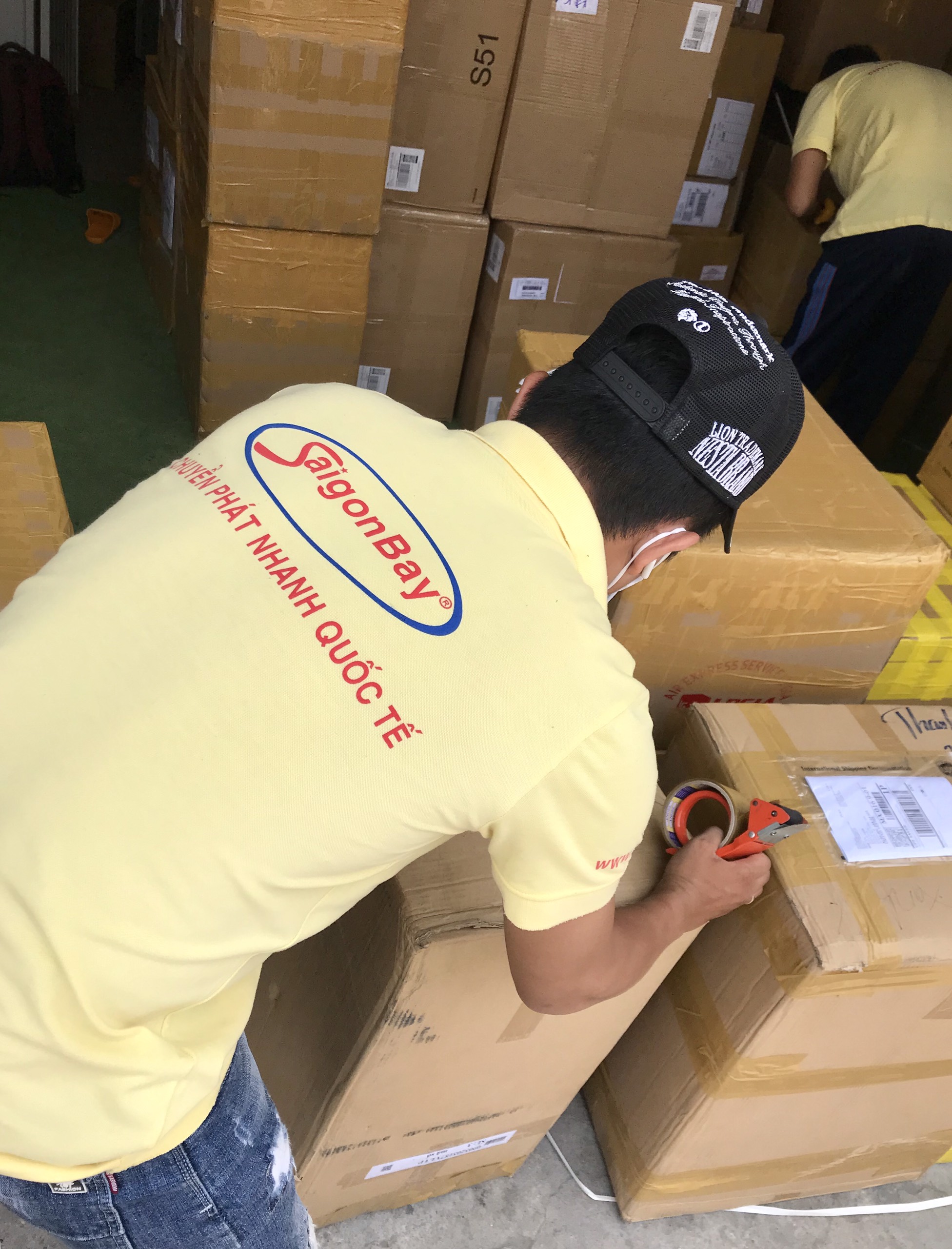 Chuyển Phát Nhanh Đi Anh SaiGonBay